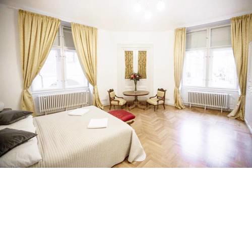 ROYAL RESIDENCE UNDER PRAGUE CASTLE WITH 2 BALCONIES