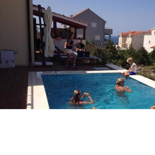 royale 1 with pool