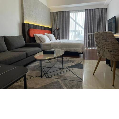 Ruby Apartment #4