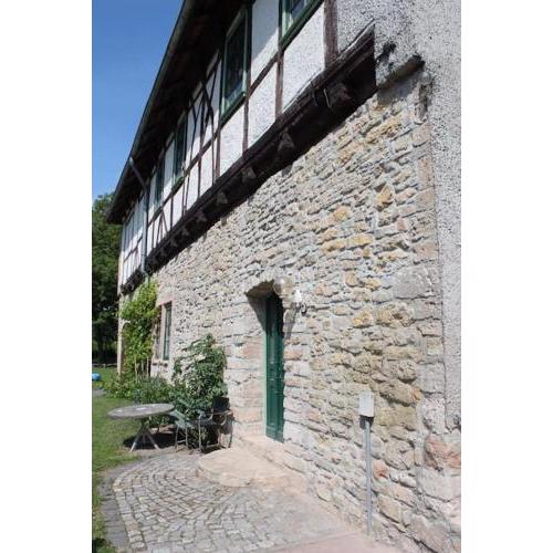 Ruhige Ferienwohnung im Gutshaus