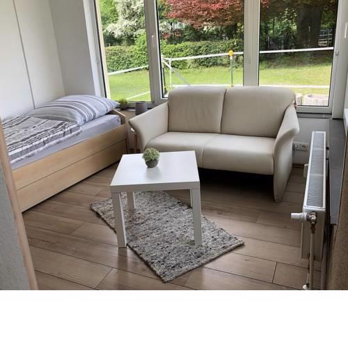Ruhiges Apartment mit Blick in den Garten