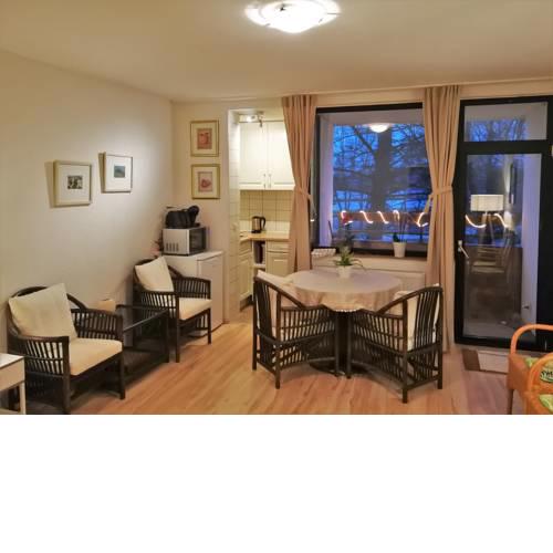 Ruhiges Apt. direkt am Naherholungsgebiet mit Seeblick, Zentrum 5min, Messe 18min