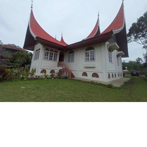 RUMAH GADANG PUTI BUNGSU
