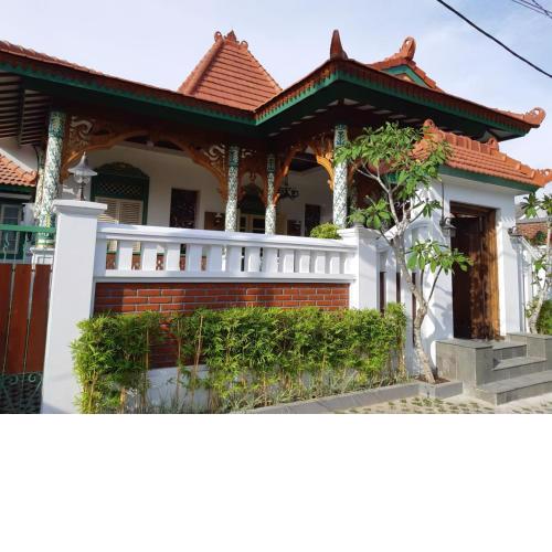 Rumah Jawa Guest House (Syariah)