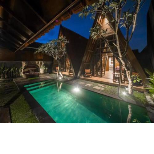 Rumah Kayu Tatiya Villa