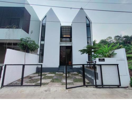 Rumah Kembar DI kawasan wisata lembang