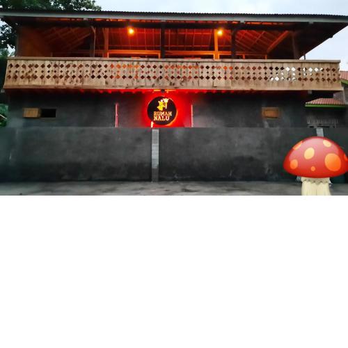 Rumah Nalu surf camp