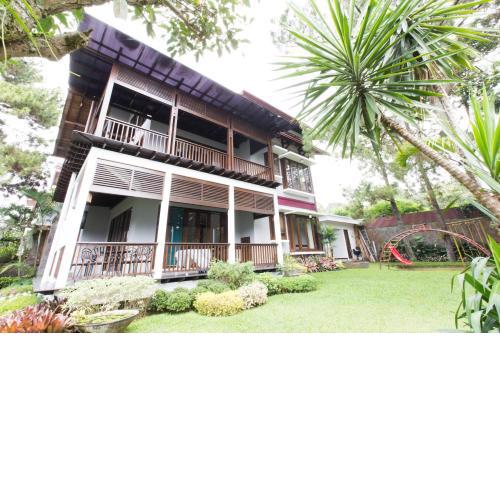 Rumah Pelita near Lembang FREE WIFI - Villa Lantera