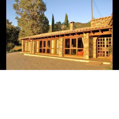 Rupit Villa Sleeps 11 with Pool