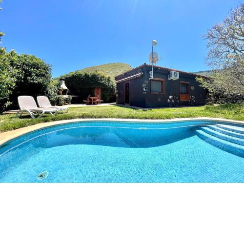Rural house with Wifi, private pool, view of the Atlantic and Mount Teide