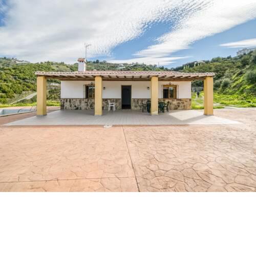 Rustic Holiday Home in Torrox with Private Swimming Pool