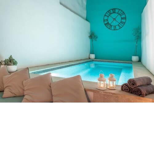 RV76 Townhouse with private pool and WIFI