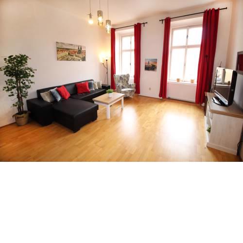 Rybna Large Apartment