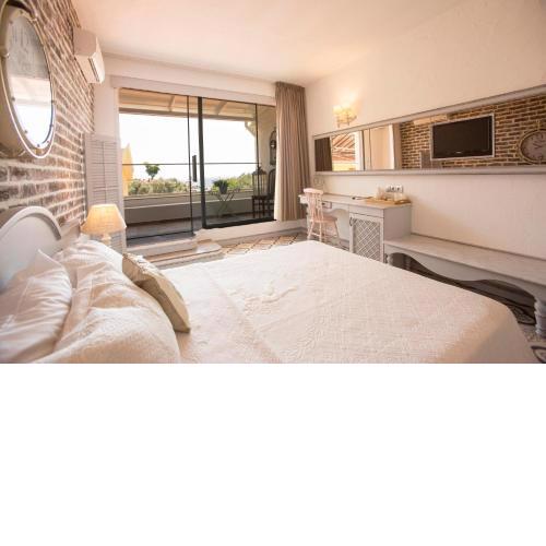 S3 Hotels Orange