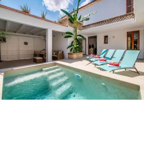 sa Pobla Holiday Home Sleeps 6 with Pool Air Con and WiFi
