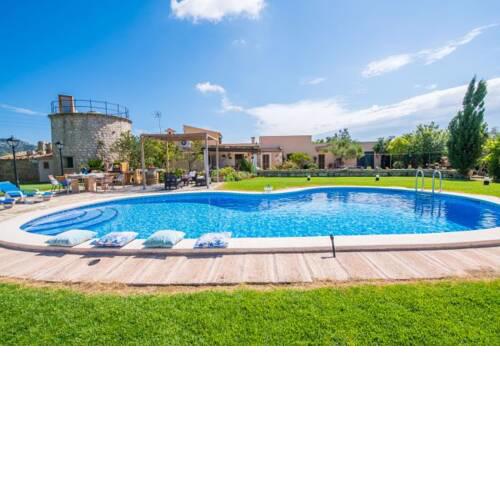 sa Pobla Holiday Home Sleeps 8 with Pool Air Con and WiFi