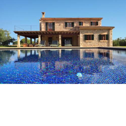 sa Pobla Villa Sleeps 8 Pool Air Con WiFi