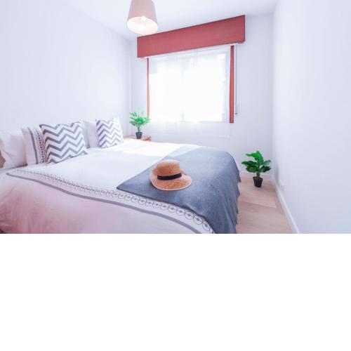 sabaris -BAIONA a 200 metros de Playa Ladeira