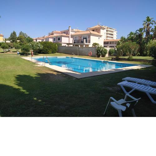 Sabinillas Centrally located 2 bedrooms apartment with Private Patio, MT