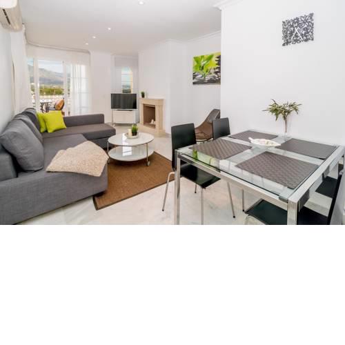 SAG - Elegant 2 Bedroom Apartment with Terrace