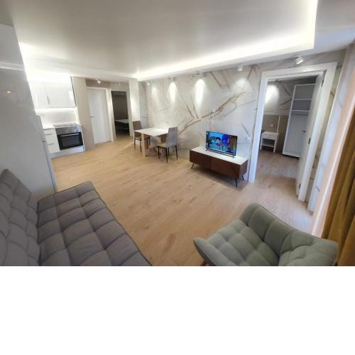 SALOU ,APARTAMENTO CON PISCINA.