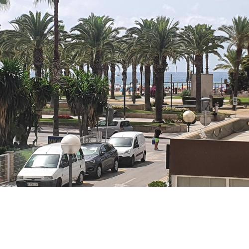 Salou .Novelty1...primera linia de mar ...