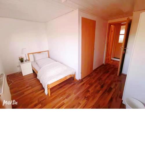 Salzburg Langwied Apartment 3有客假日民宿