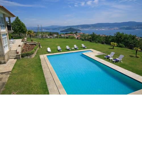 Samieira Villa Sleeps 12 Pool WiFi T802832