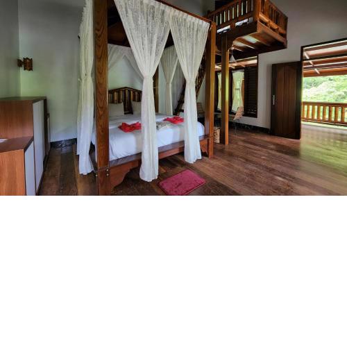 Sam's Bungalows