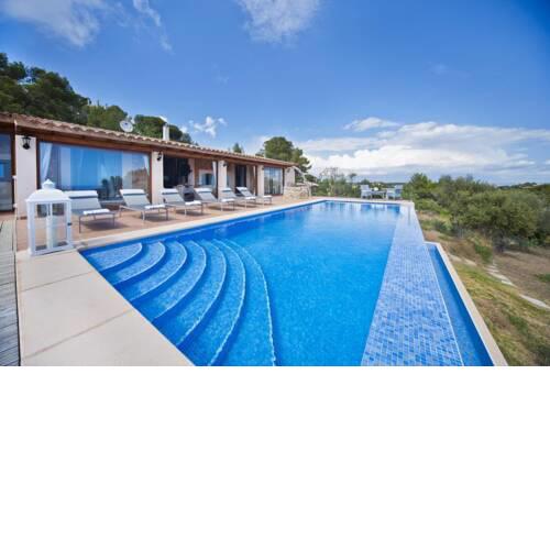 San Agustin des Vedra Villa Sleeps 8 with Pool Air Con and WiFi
