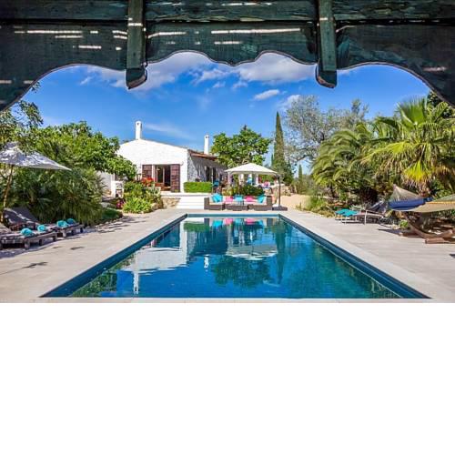 San Lorenzo de Balafia Villa Sleeps 8 Pool Air Con