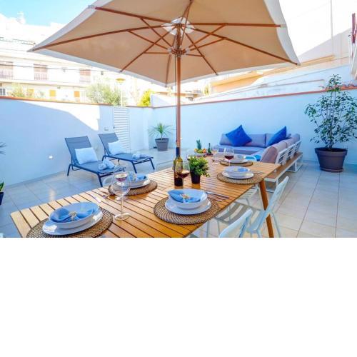San Sebastian Apartment with Patio by Hello Homes Sitges