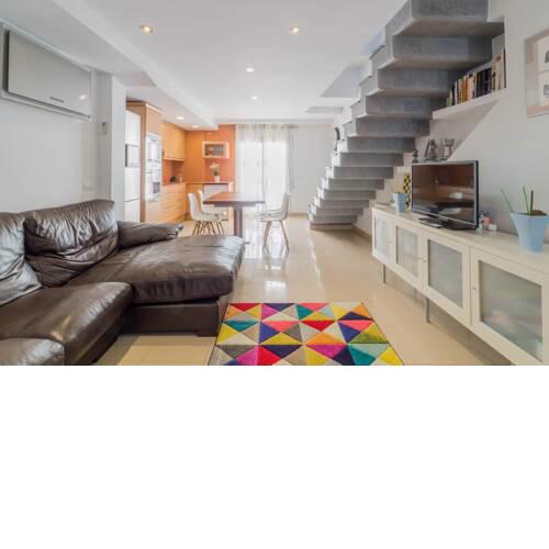 SAND BAY BOUTIQUE DUPLEX
