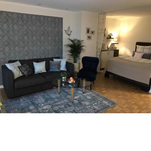 Apartment im Zentrum mit Balkon, ICE, NETFLIX, 55 Zoll TV Ultra HD, VDSL