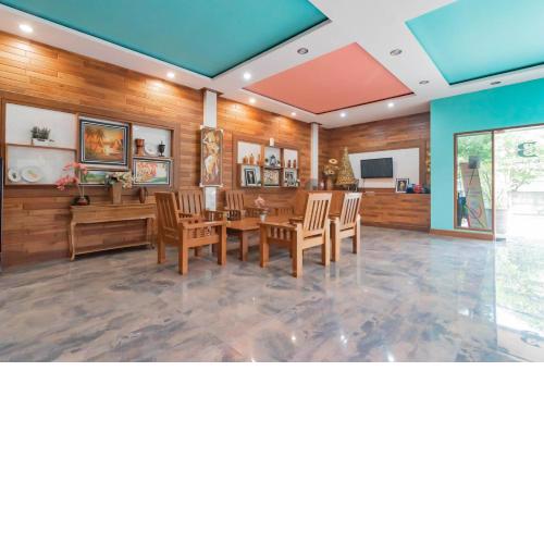 Sans Hotel Budaya Cirebon