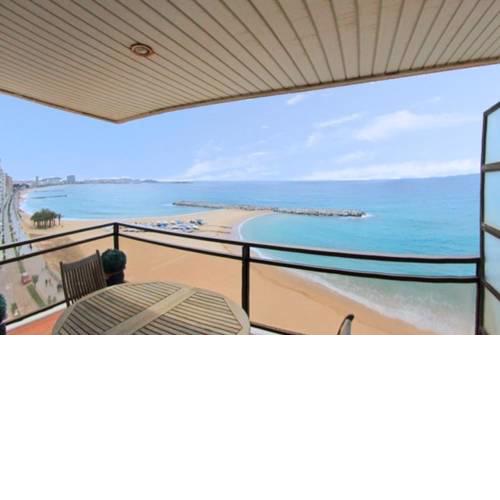 Sant Antoni de Calonge Villa Sleeps 5
