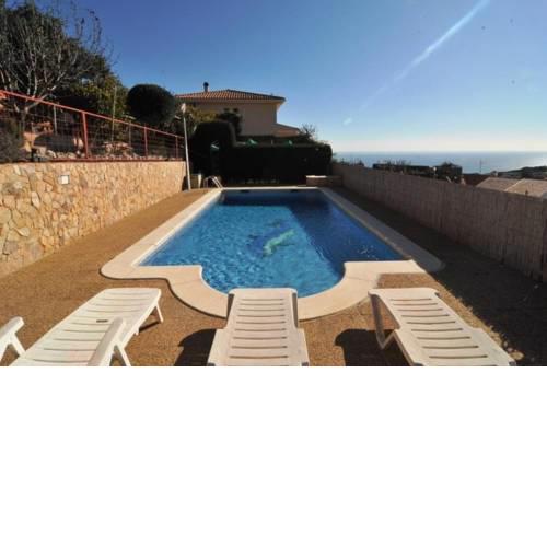 Sant Cebria de Vallalta Villa Sleeps 7 Pool WiFi