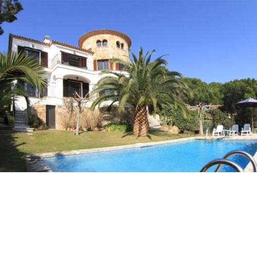 Sant Feliu de Guixols Villa Sleeps 8 Pool WiFi