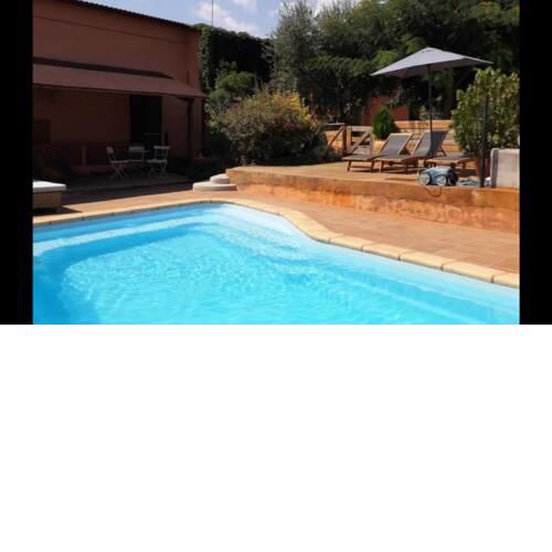 Sant Jordi Desvalls Apartment Sleeps 4 with Air Con