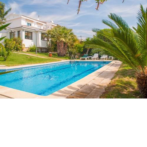 Sant Vicenc de Calders Villa Sleeps 8 Pool WiFi