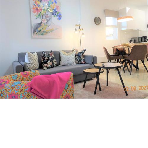 Santa Barbara Apartment - 200 m to the beach