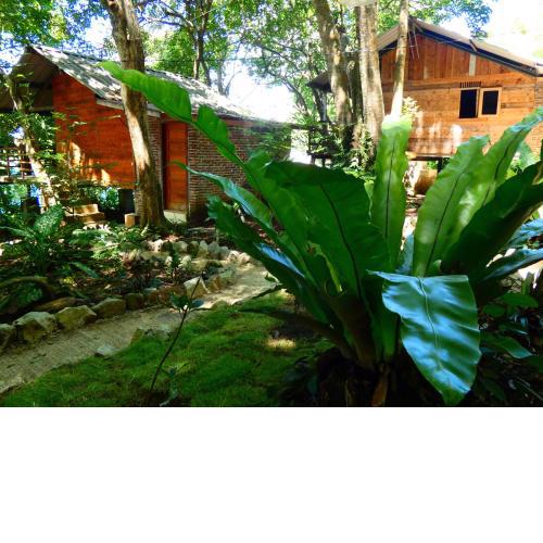 Santi Garden Bungalows