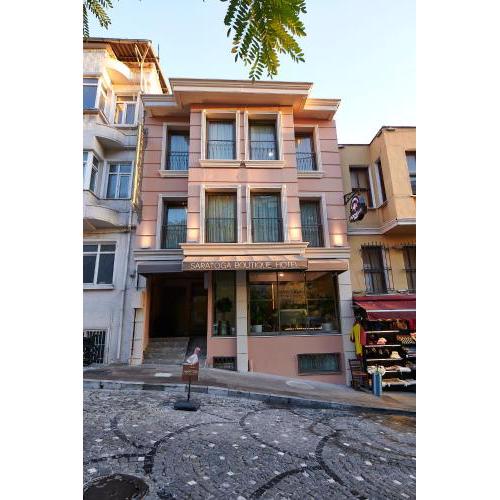 Saratoga Boutique Hotel