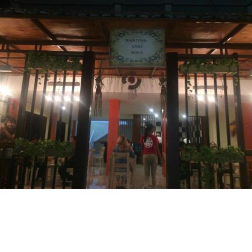 Sari Room Bed & Breakfast