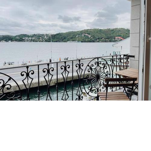 Sarıyer Luxury Seaside Dublex by Bosphorus
