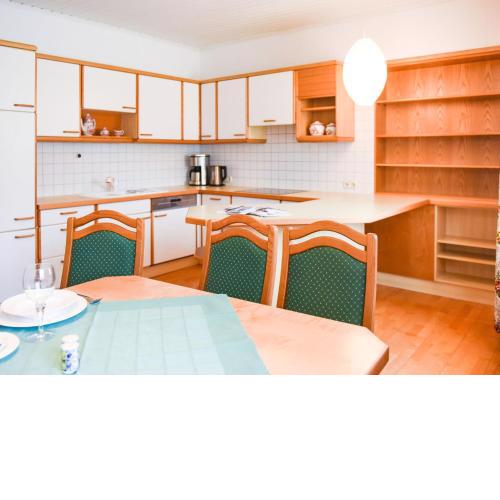 Scenic Apartment in Rattenberg near Reintaler See Lake