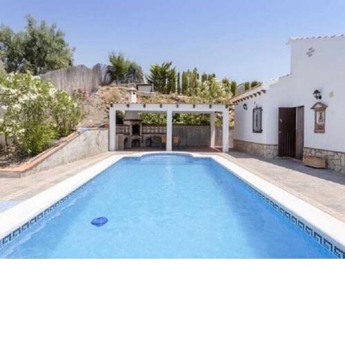 Scenic Holiday Home in Málaga with Private Pool!