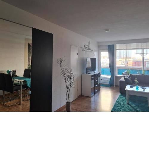 Schick Panoramic Lounge