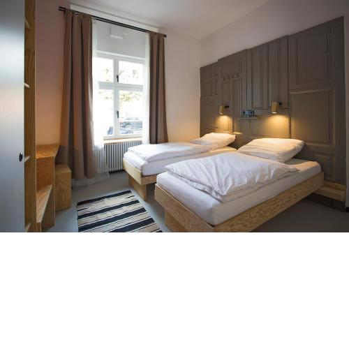 Schillinger-Berlin - dance, sleep, repeat!
