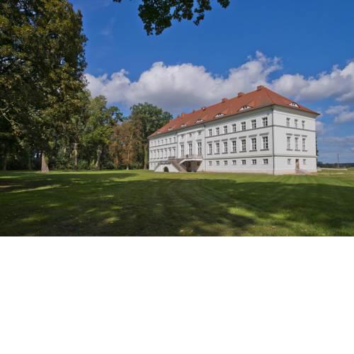 Schloss Retzow Apartments